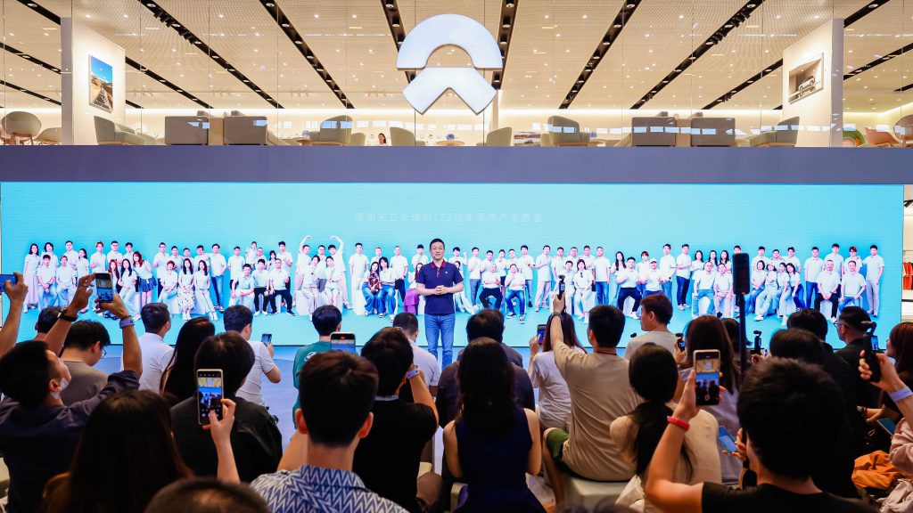 新品首发,全系亮相,蔚来公司三品牌同台登陆大湾区车展