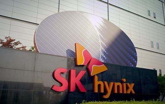 存储太火抢疯了！SK集团董事长：计划未来五年将晶圆产能翻倍