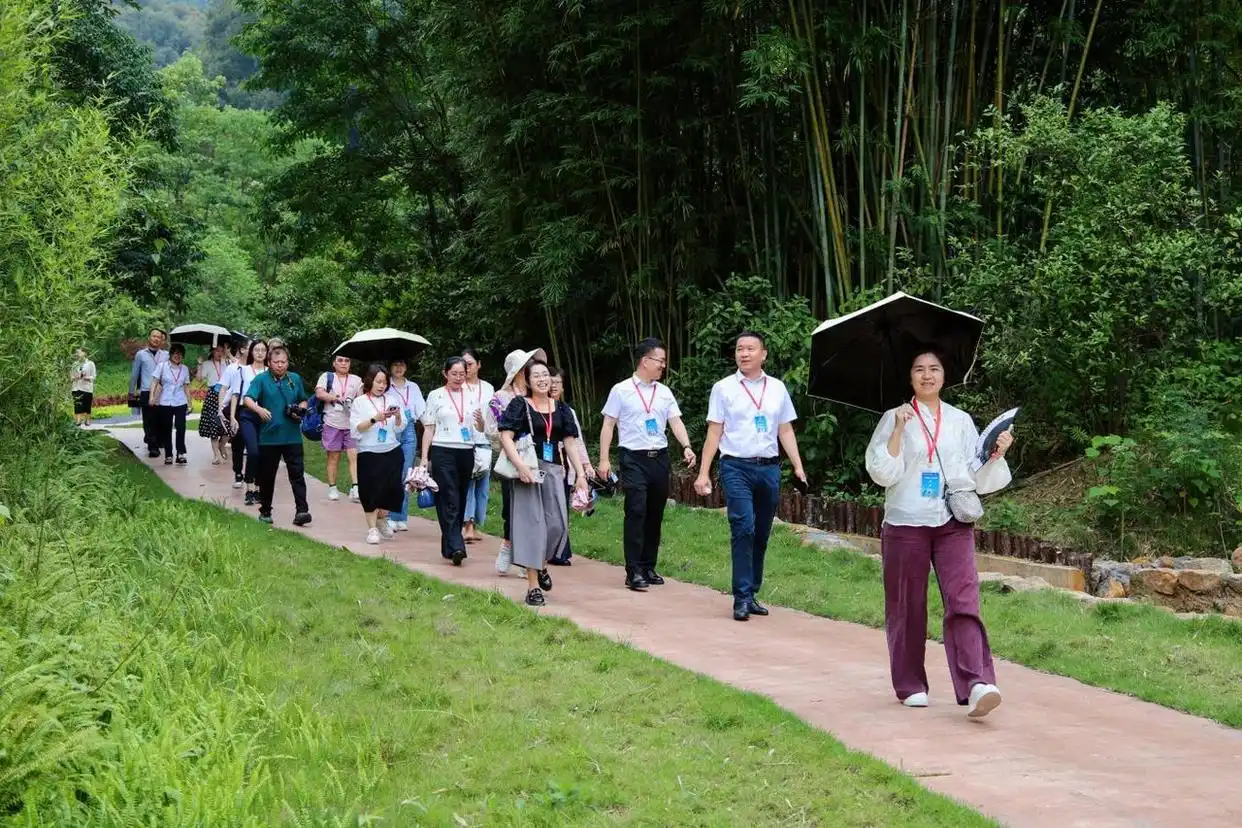 “百万职工游广州”走进花都梯面镇