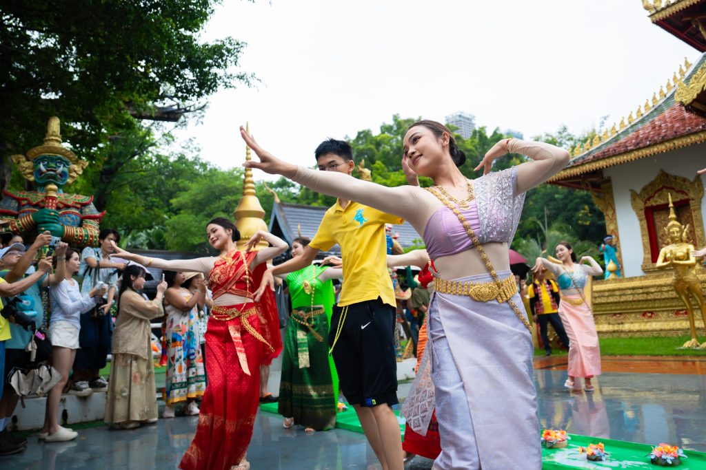 59天夏浪民族狂欢正式开启，焕新暑期文旅新体验——深圳锦绣中华打造湾区夏日狂欢新地标