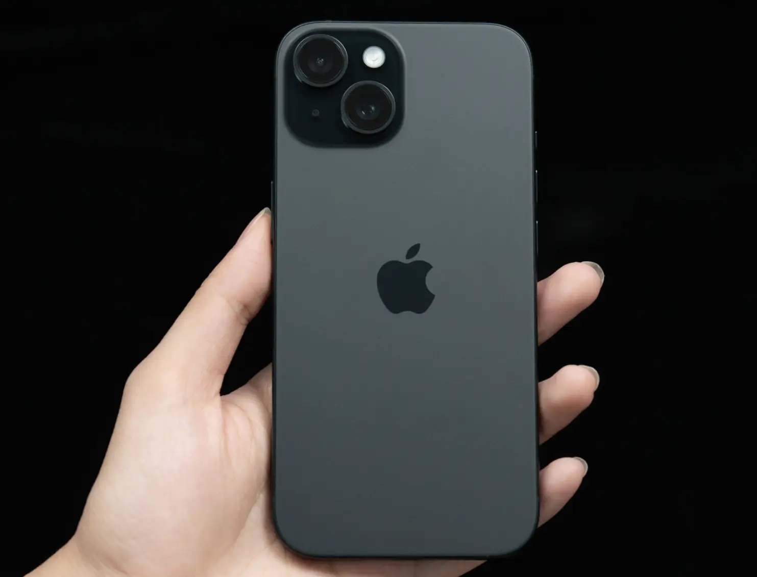 苹果起诉OpenAI细节：一句“笑死”刺痛iPhone制造商