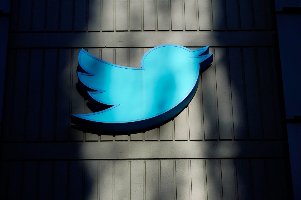 Twitter创始人做了个新工具:让AI直接进群聊,像同事一样接任务