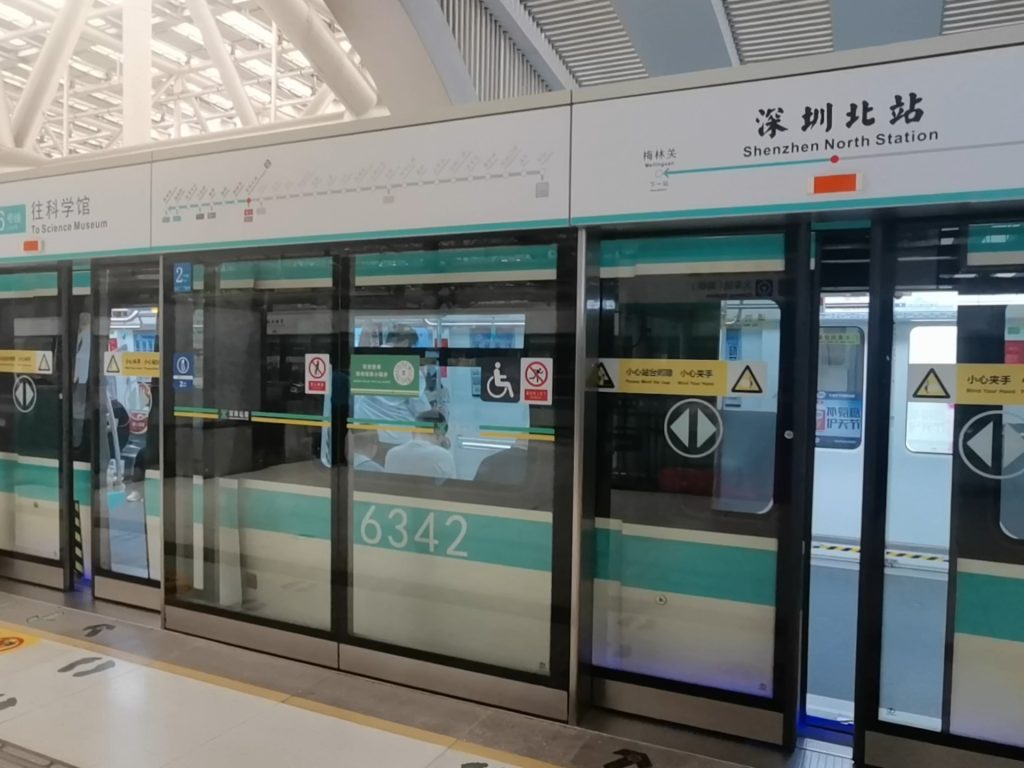 深圳地铁“听劝”了，留下哪些思考
