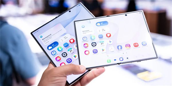 苹果三星联合打磨新一代折叠屏：iPhone Ultra攻克折痕难题