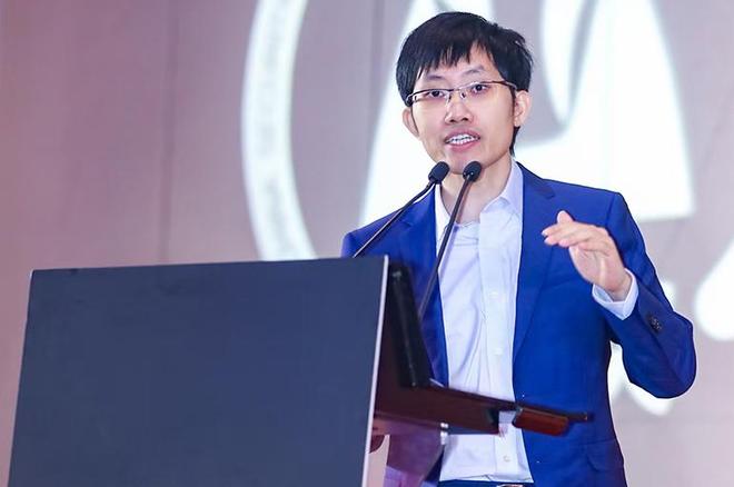 梁文锋产品观：DeepSeek为什么有钱不赚、有用户不抢