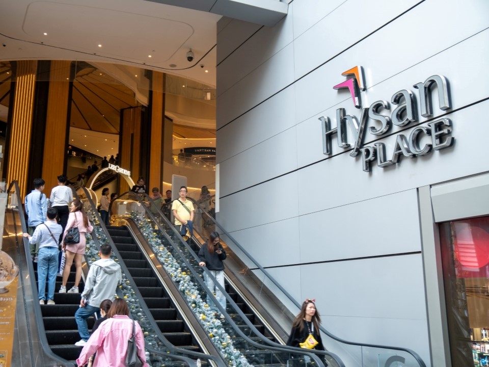 那个排队到凌晨4点的火锅,悄悄签下了香港首店