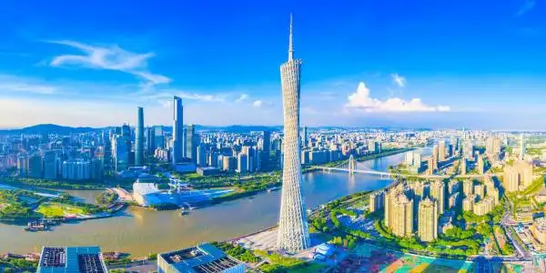 广东广州：直面扩容难题 聚力育人革新 蹚出超大城市高中提质新路