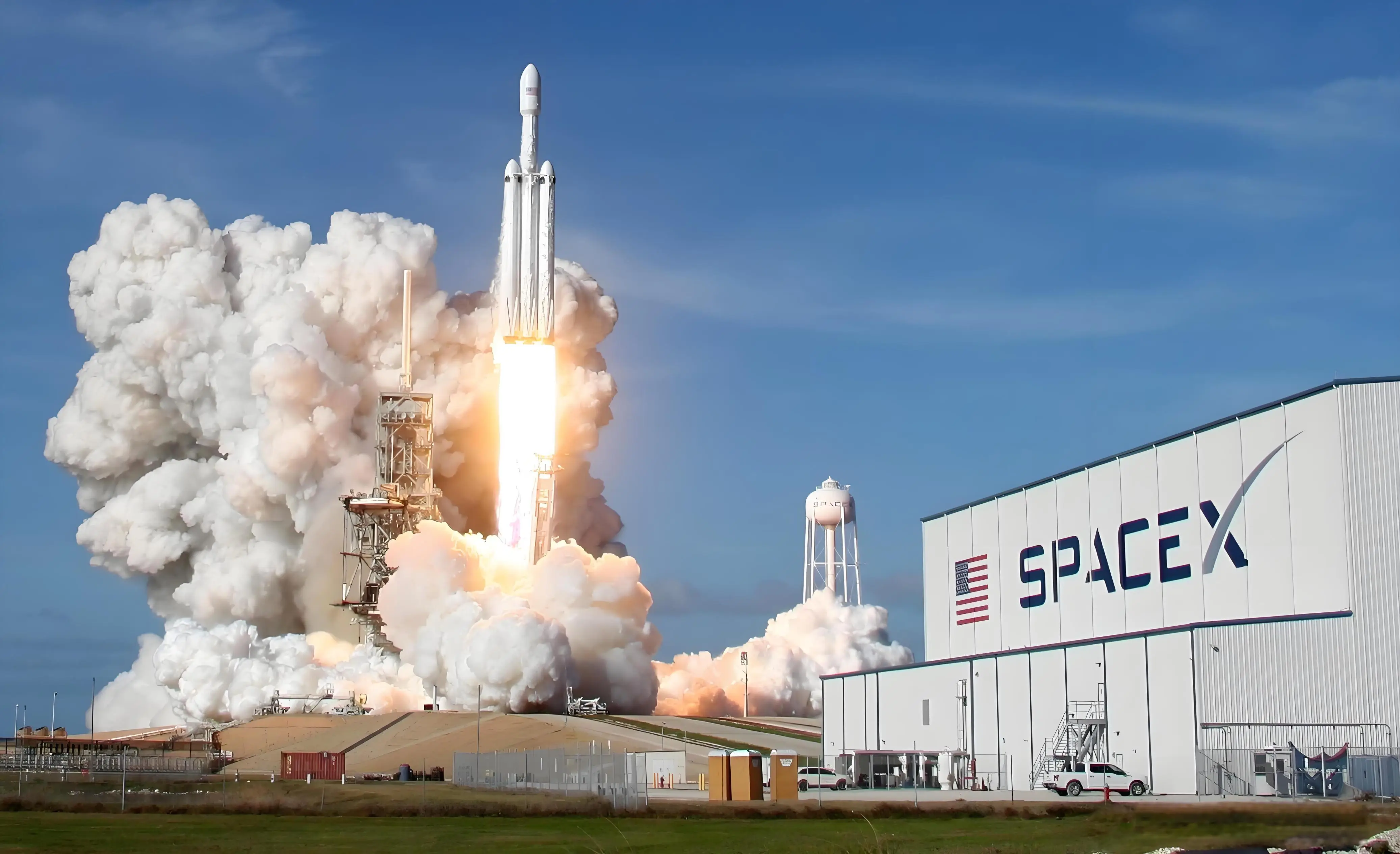 SpaceX、英伟达联手把算力送太空