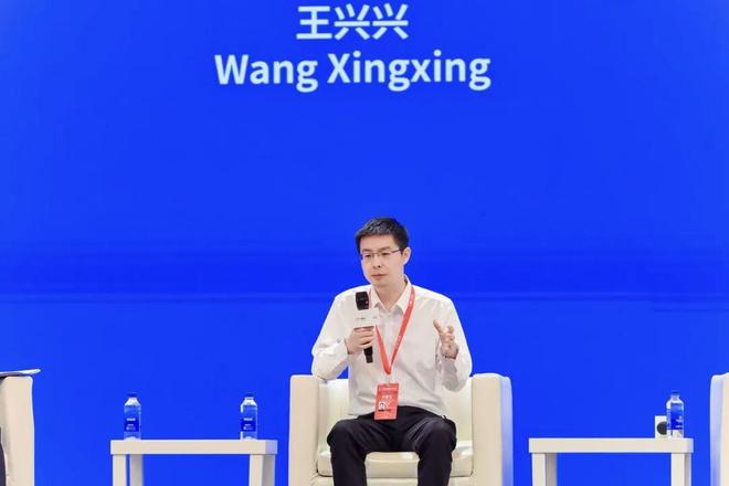 宇树科技王兴兴：过去犯的最大错误是对AI还不够相信